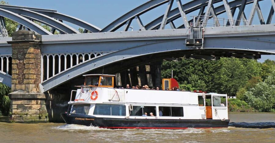 London: Westminster to Kew River Thames Cruise - What the fare gives you