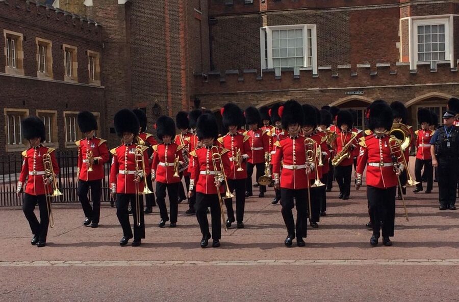 London: Westminster Walking Tour & Westminster Abbey Visit - What the guides add
