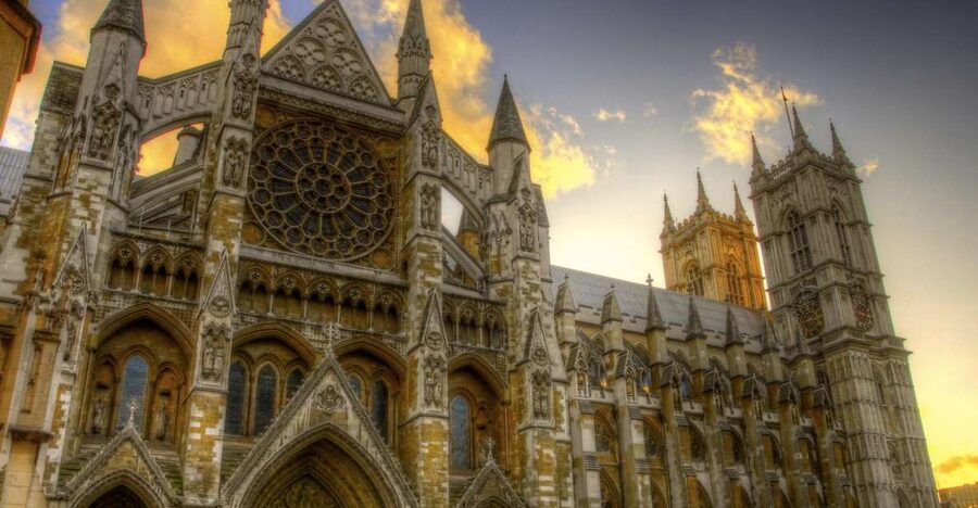 London: Westminster Walking Tour & Westminster Abbey Visit - Practical details to weigh before booking