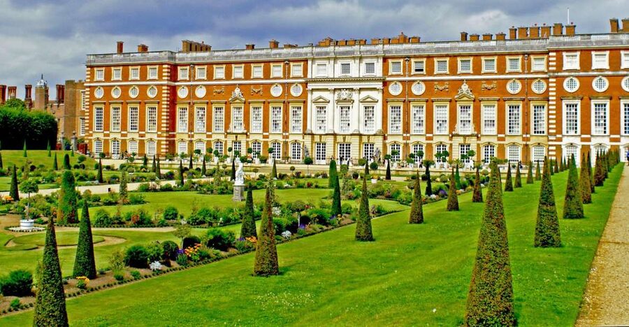 London: Windsor Castle & Henry VIII's Hampton Court Palace - Hampton Court: Tudor rooms, kitchens, and gardens