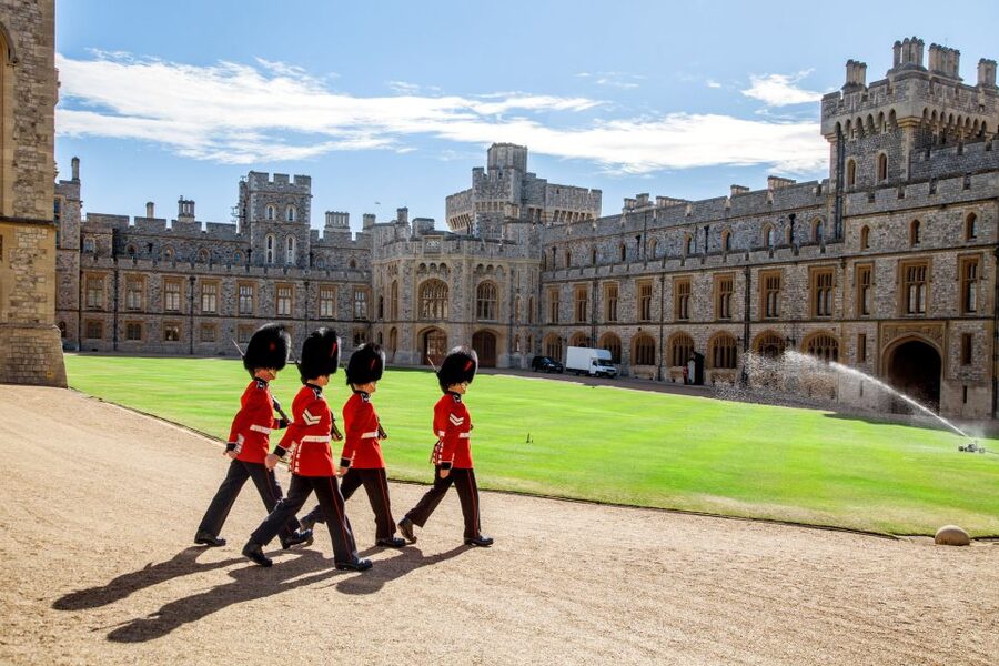 London: Windsor Castle, Stonehenge, and Bath Day Trip - Starting at Victoria Coach Station