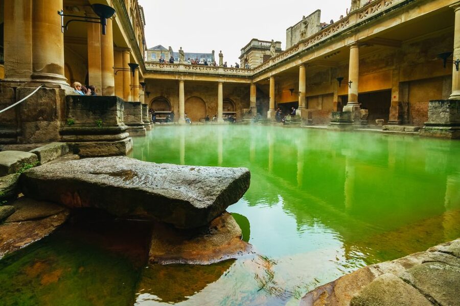 London: Windsor, Stonehenge, Bath, and Roman Baths Day Trip - What the $120 price gets you
