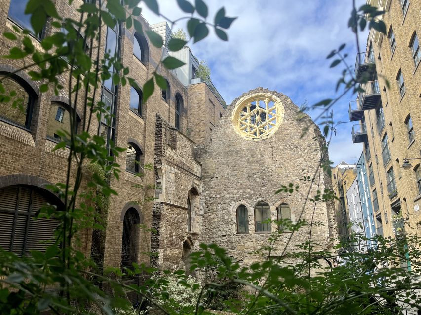 London: Witches and History Bankside Walking Tour - Shakespeare’s Globe and the river