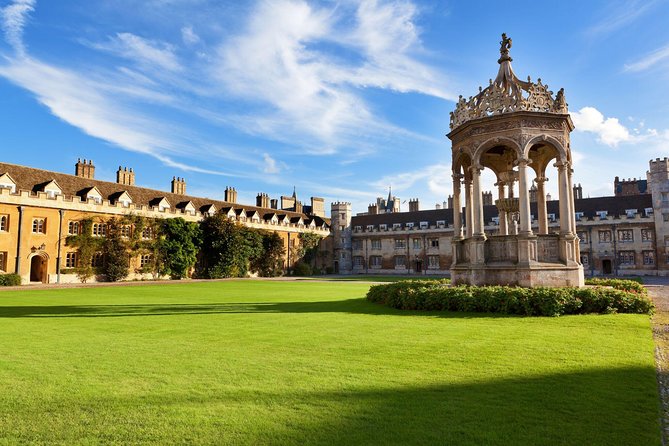 Oxford and Cambridge Universities Guided Day Trip from London - Oxford’s lanes, libraries, and college life