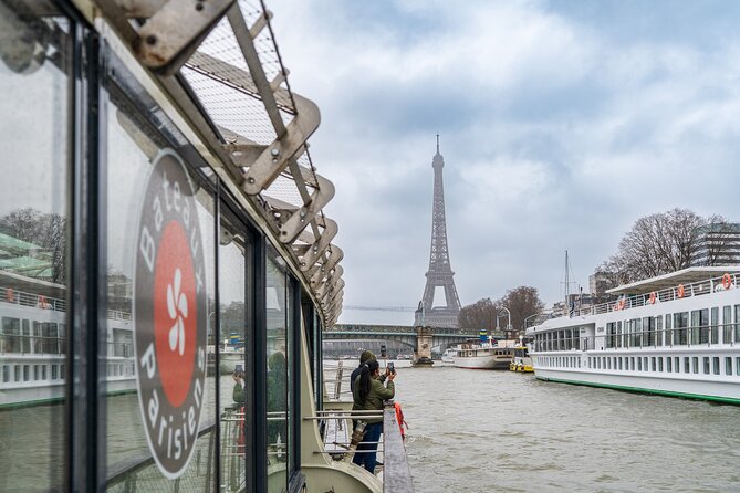 Paris Explorer Rail Tour from London with Paris Sightseeing Bus - Champs-Élysées, Arc de Triomphe, and Montmartre