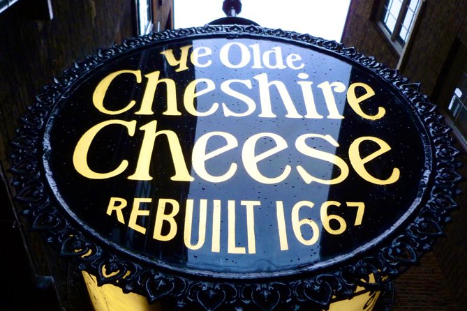 Private Group: Historical Pub Walking Tour of London - The Black Friar and its art nouveau interior