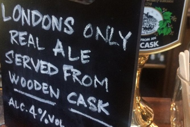 Private Group: Historical Pub Walking Tour of London - What the private format changes