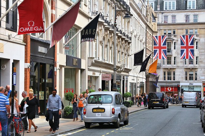 Private Tour: Black Taxi Tour of London - What makes the guide matter