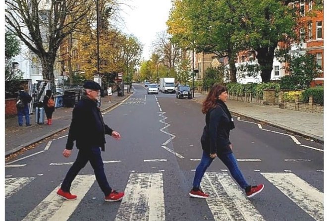 Rock Cab Tours presents Music Legends Private Taxi Tour of London - Chelsea and Kensington: homes with famous former residents