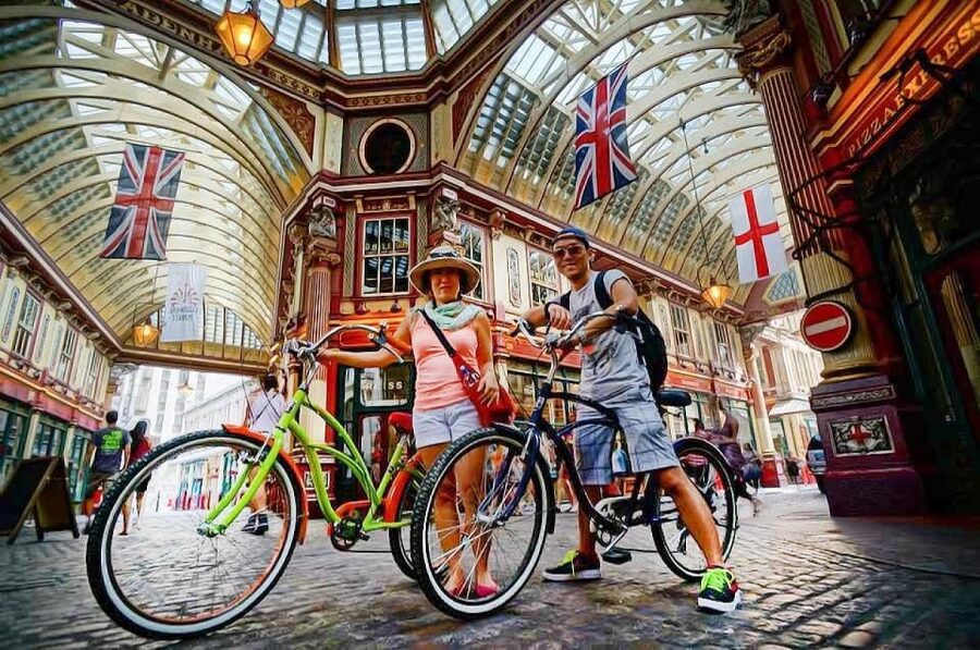 Secret London Tour by Bike - London by bike, beyond the postcard route