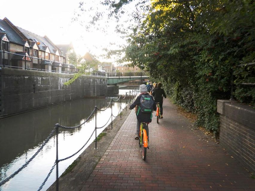 Secret London Tour by Bike - East End docks, Brick Lane and Bow Bells