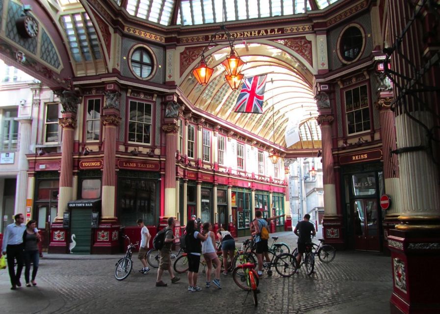 Secret London Tour by Bike - From Waterloo into the East End