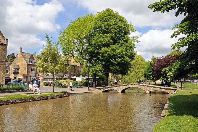 Small-Group Cotswolds Tour (From London) - Leaving London for the Cotswolds