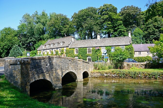 Small-Group Cotswolds Tour (From London) - Stow-on-the-Wold: old inns and antique shops