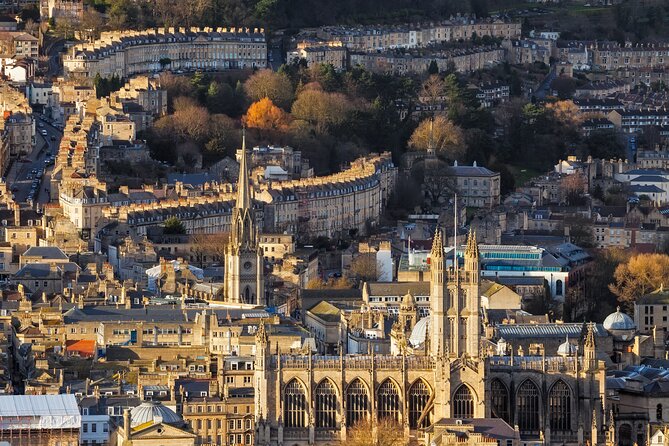 Small Group Cotswolds Village, Stonehenge and Bath Tour from London - The coach and the rhythm of the day