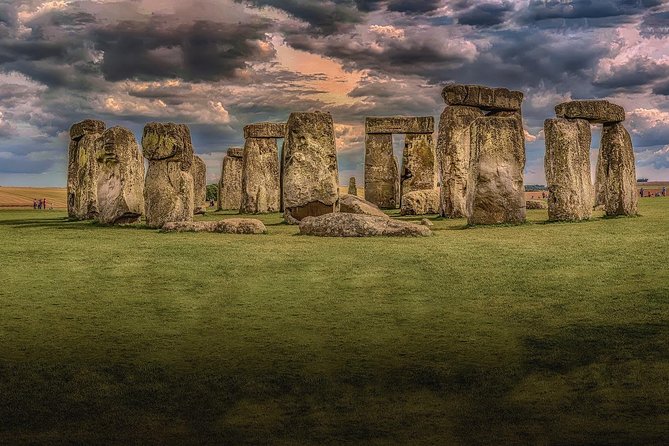 Southampton Pre-Cruise Tour: London to Southampton via Stonehenge - Who should book this transfer tour?