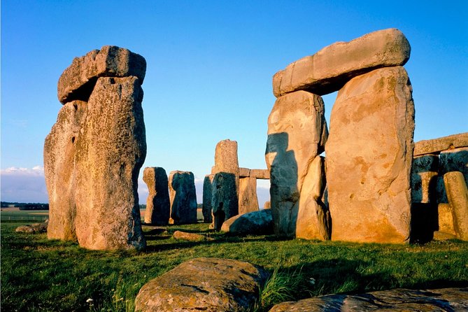 Stonehenge Half Day Tour with Entry and Extra Time - What the coach tour does, and does not, include