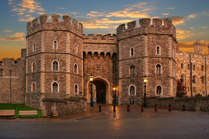 Stonehenge, Windsor Castle and Bath Full Day Guided Tour - Three famous stops, one very full day