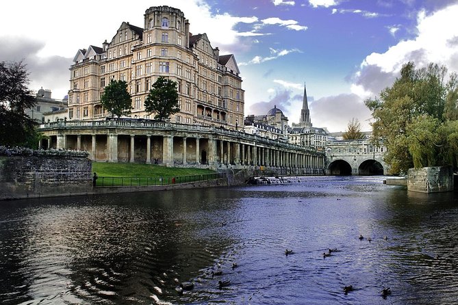 Stonehenge, Windsor Castle and Bath with Pub Lunch in Lacock - What the pace means for your day