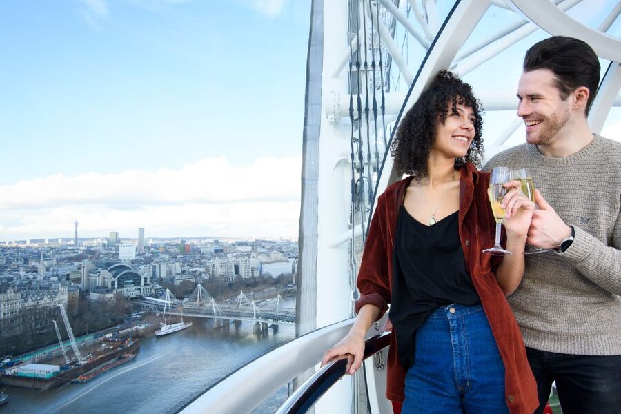 The London Eye Champagne Experience - Thirty minutes above the Thames