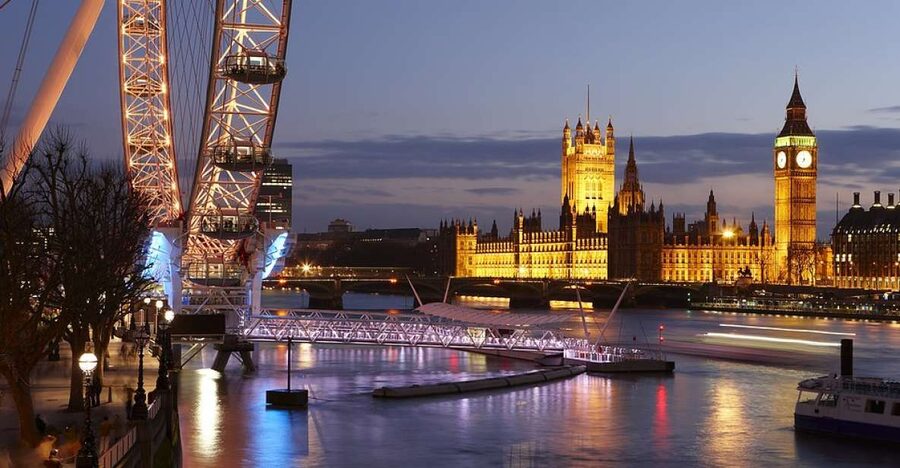 Tour of London and Christmas Day Lunch Cruise - Menus, seating and the social side