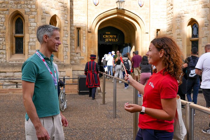 Tower of London: Guided Tour with Thames River Cruise - Plan to keep exploring after the guide finishes