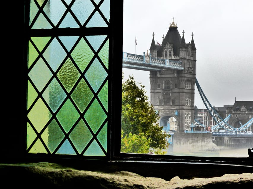 Ultimate Tower of London, Beefeater Welcome & Crown Jewels - Is $160 Worth It?