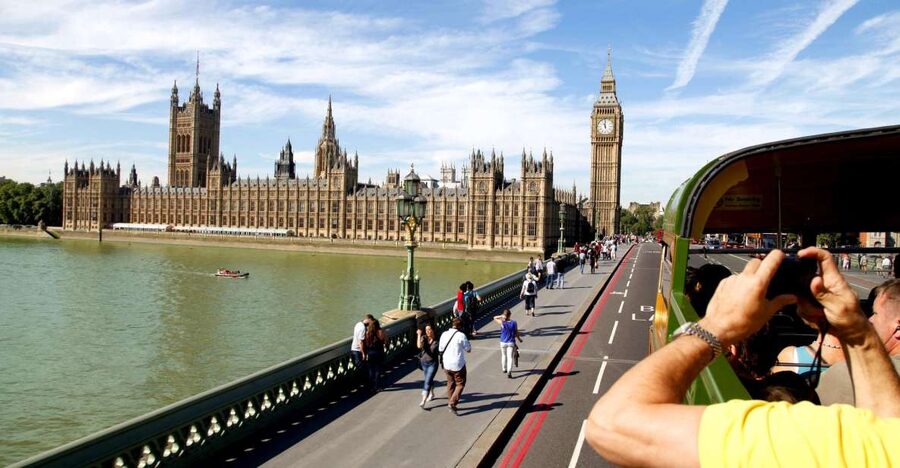 Vintage Double Decker Bus Tour & Thames River Cruise - Westminster Abbey, Parliament and the river