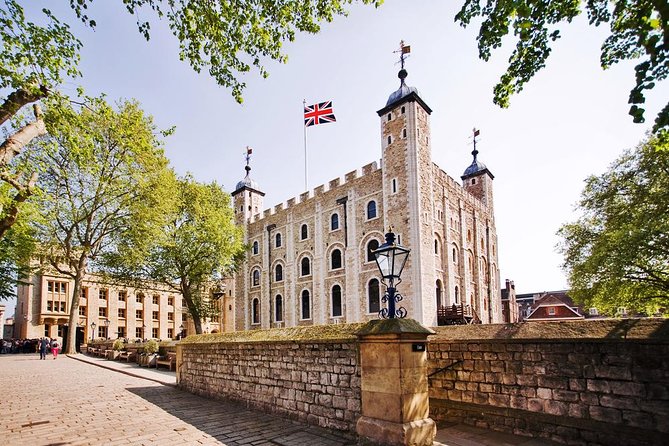 VIP Early Access: Opening Ceremony Tower of London & Bridge Entry - Walking, timing, and who should book