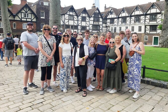 VIP Kensington Palace Gardens Tour & Royal Tea Crown Experience - Choosing the palace-entry option