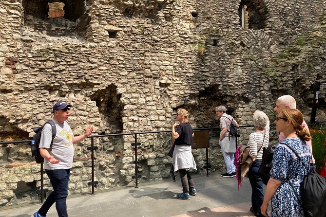 Walking Tours - Sights of London- price includes upto 10 people - St. Paul’s, more than a famous silhouette