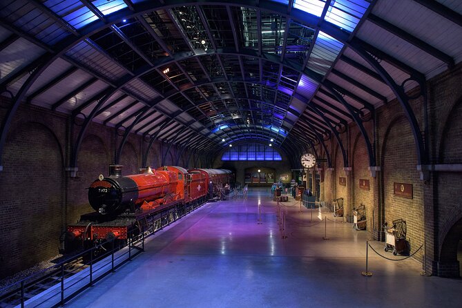 Warner Bros. Studio Harry Potter Tour with Superior Transport from London - Privet Drive, Platform 9¾, and the Hogwarts Express
