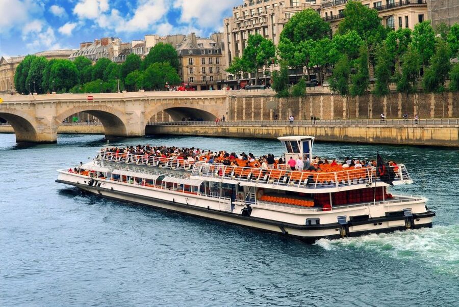 Welcome to Paris Day Trip from London via Train - Should you book it?