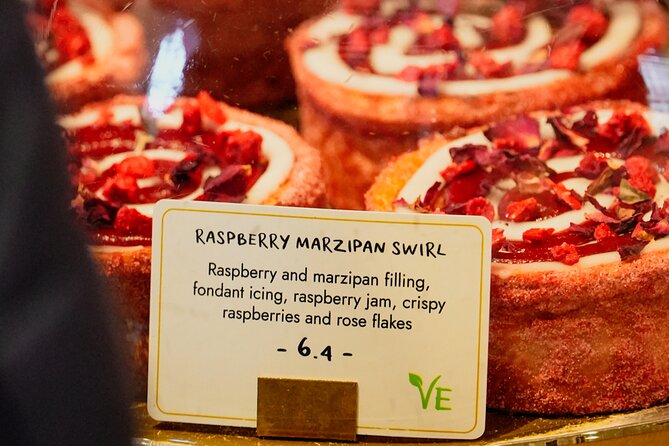 West End Donut Adventure Sweets and Sights in London - Who will enjoy this West End walk?