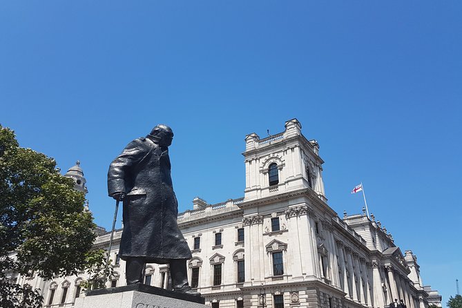 Westminster 3 Hour Walking Tour and Visit of Churchill War Rooms - The guide makes the walk
