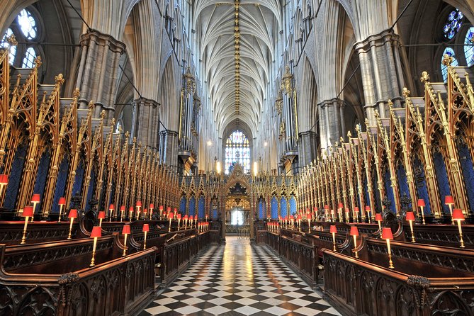 Westminster Guided Walking Tour with Abbey Entry - Big Ben and Parliament Square up close