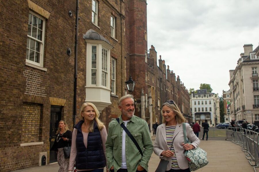 Westminster to Tower Bridge Customized Tour with a Local - A Thames walk, not a checklist