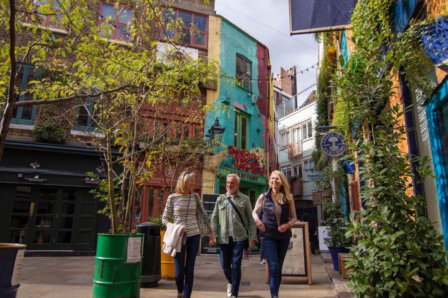 Westminster to Tower Bridge Customized Tour with a Local - Is $161.64 per person good value?