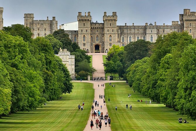 Windsor Castle Half Day Trip from London by Luxury Coach - What your Windsor visit includes
